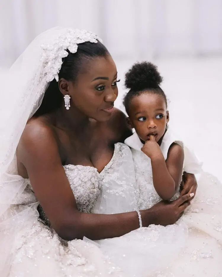 Animwaa is married to Sena