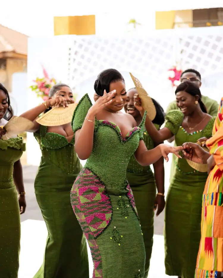 Ombre Kente(2024): Bridal Styles That Are Beyond Beautiful