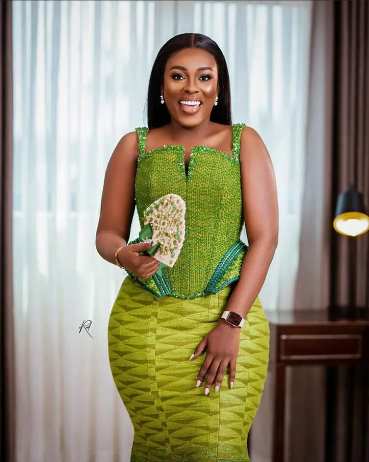 Green Kente Styles – 35 Styles For The Chic Ghanaian Bride.