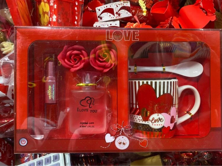 Best Valentine’s Day Gifts For Your Girlfriend.