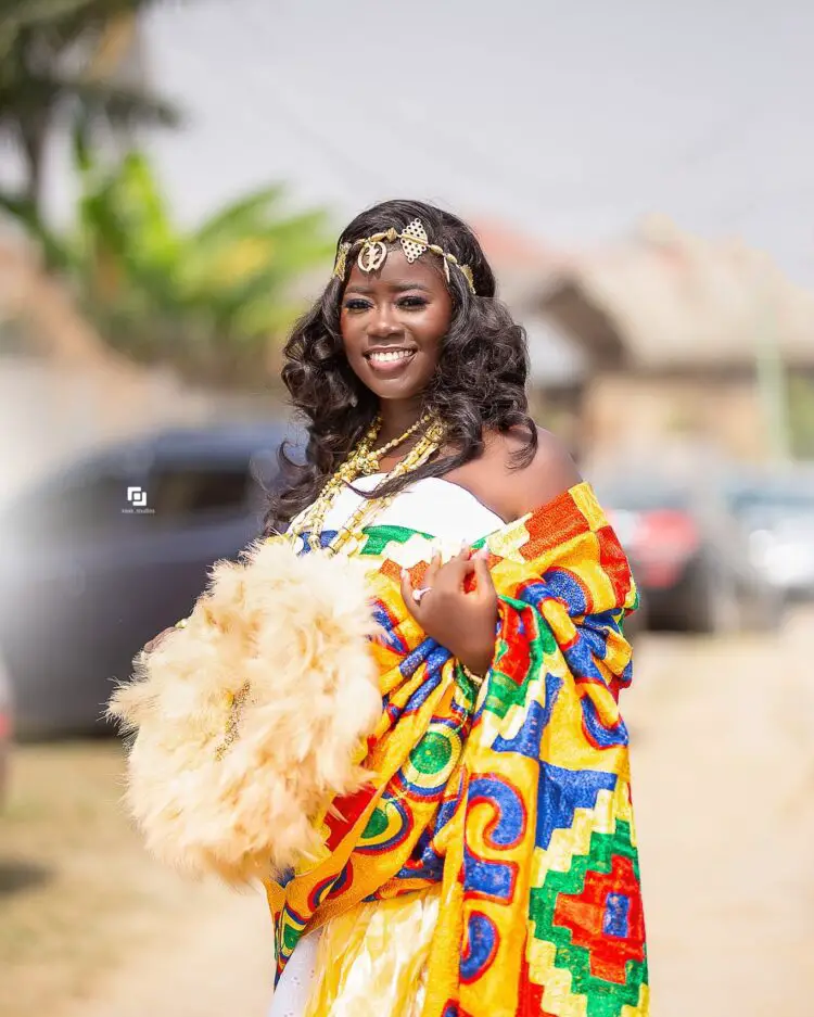 11 Bridal Dansinkran in Ghana : Colorful Styles For Engagement