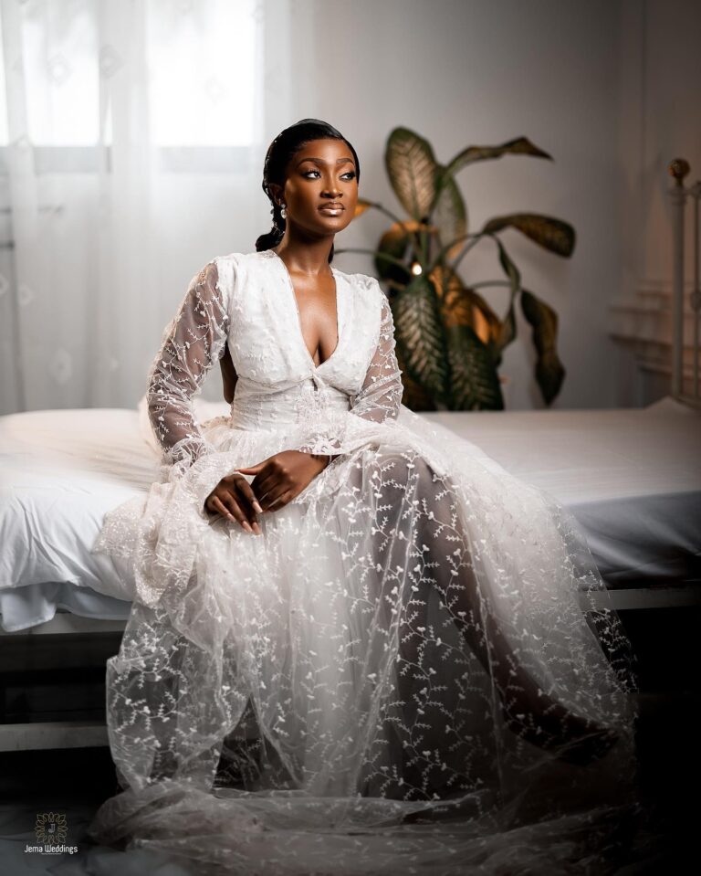 Kenneth L Robe Luxury Bridal Robes For Your Wedding Day - Kente Knots