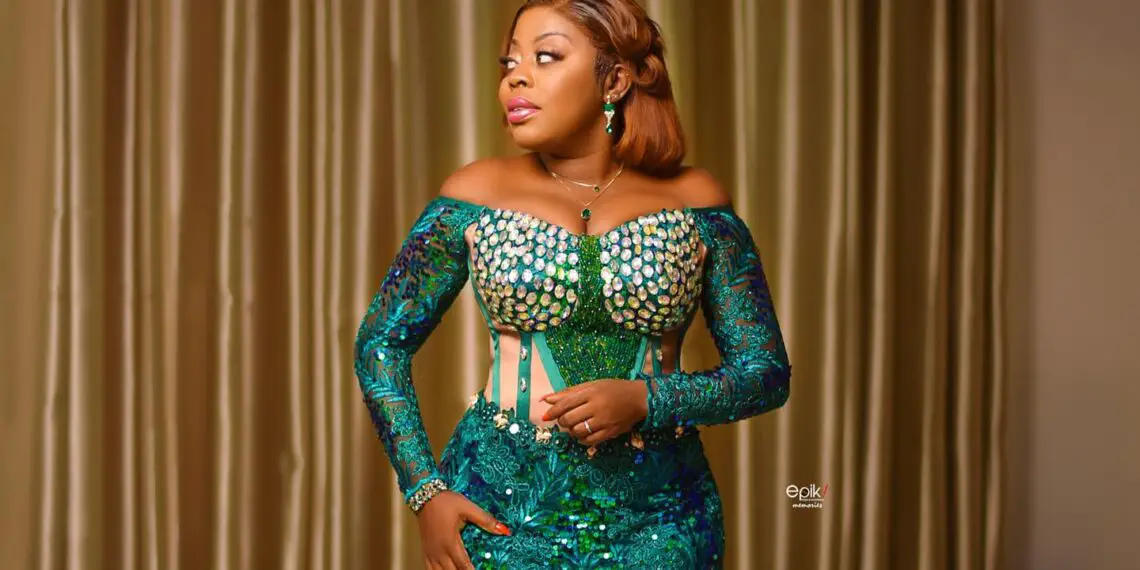 Timeless Lace Dress Styles For Wedding Guests By Royal Couture