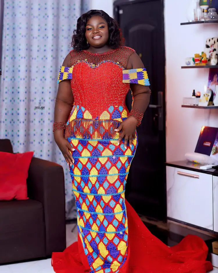 13 Engagement Dress Styles for Plus Size Brides(Chic & Curvy)