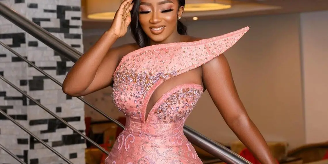 Pink short lace styles for wedding guests