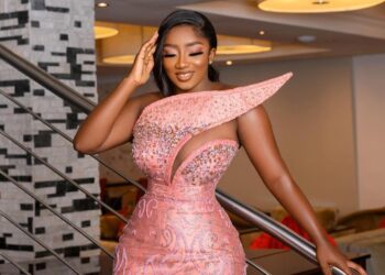 Pink short lace styles for wedding guests