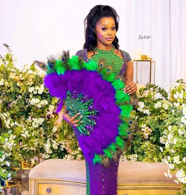 Peacock bridal fan