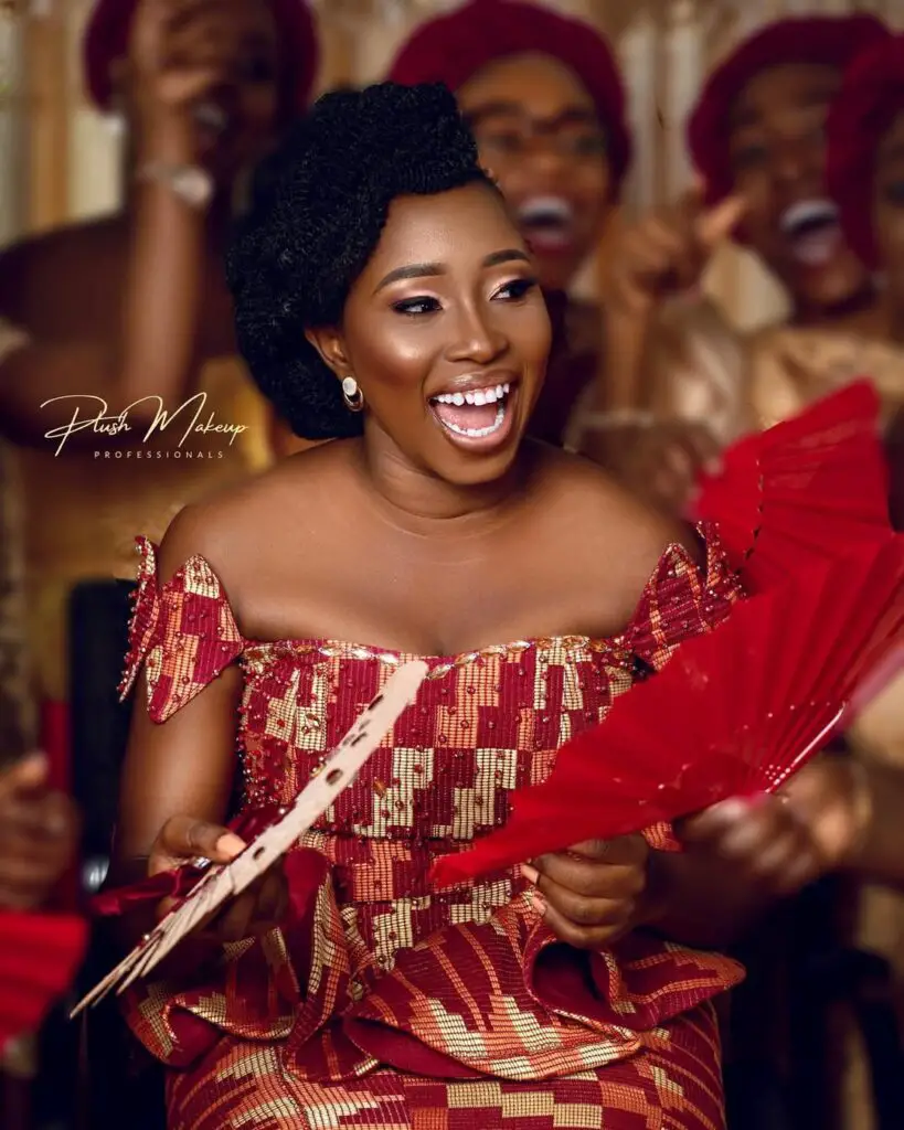 Natural Hairstyles bride in kente