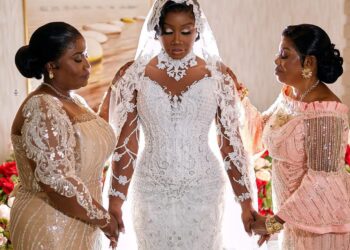 Duties of the Mother of the Bride : Explained