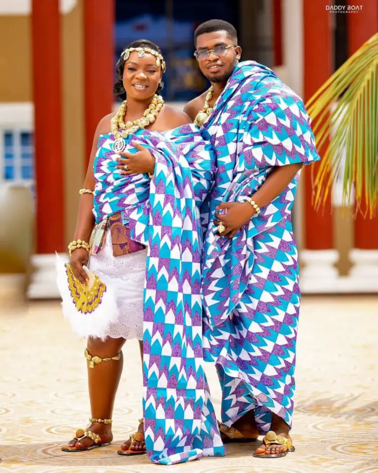 COUPLE IN SEA BLUE KENTE