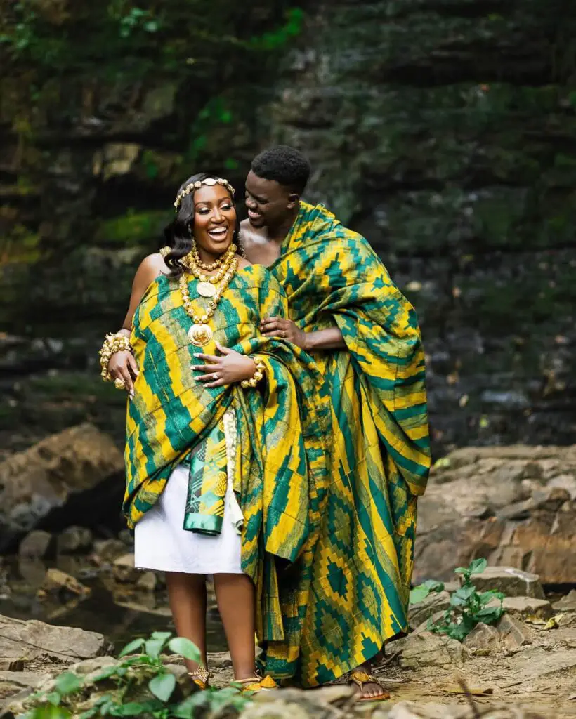 COUPLE IN GREEN