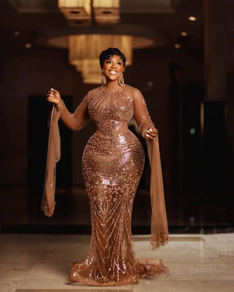 Stunning Lace Dress Styles for Wedding Guest Looks That Wow