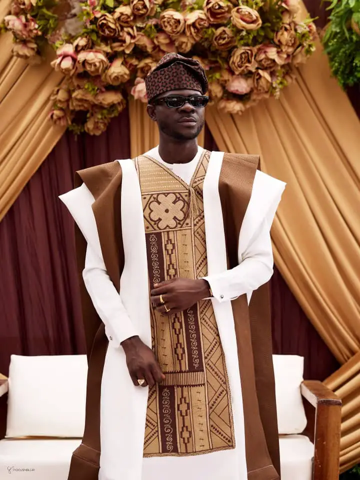 GROOM IN AGABADA