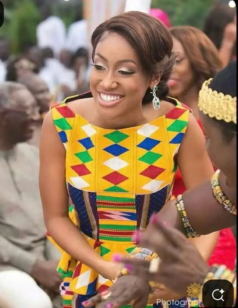 GHANAIAN BRIDE IN KENTE