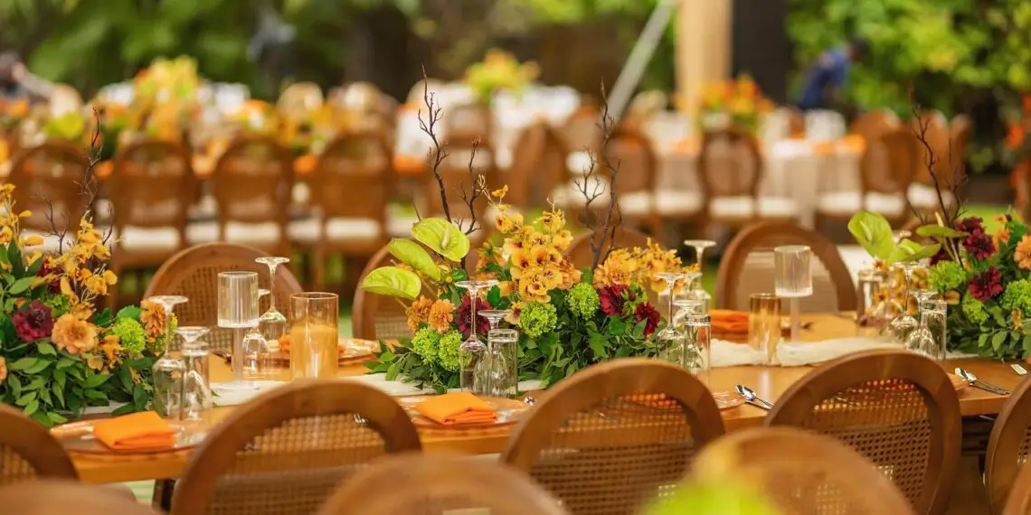 Wedding Reception Cost Guide: Average Price & Tips