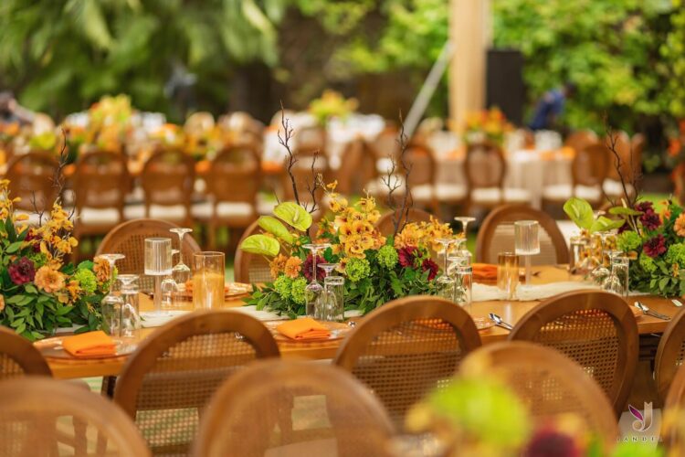 Wedding Reception Cost Guide: Average Price & Tips