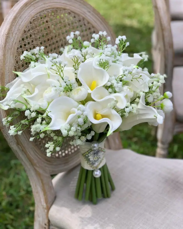LILY FLOWER BOUQUET