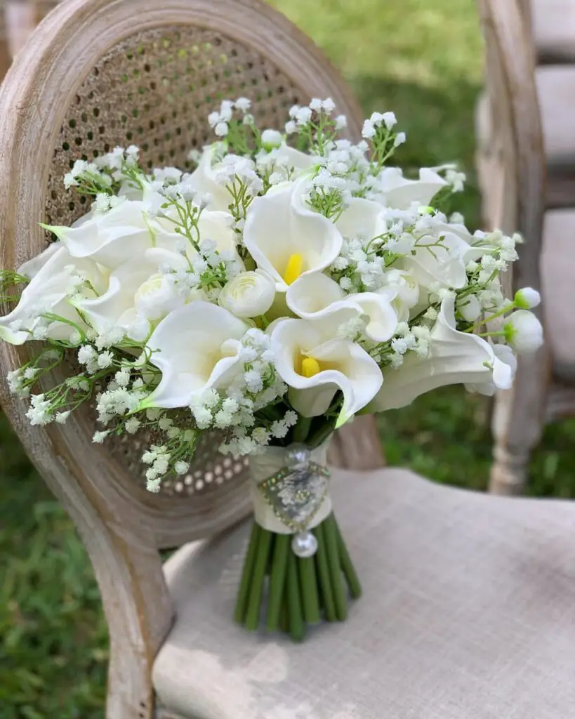 LILY FLOWER BOUQUET