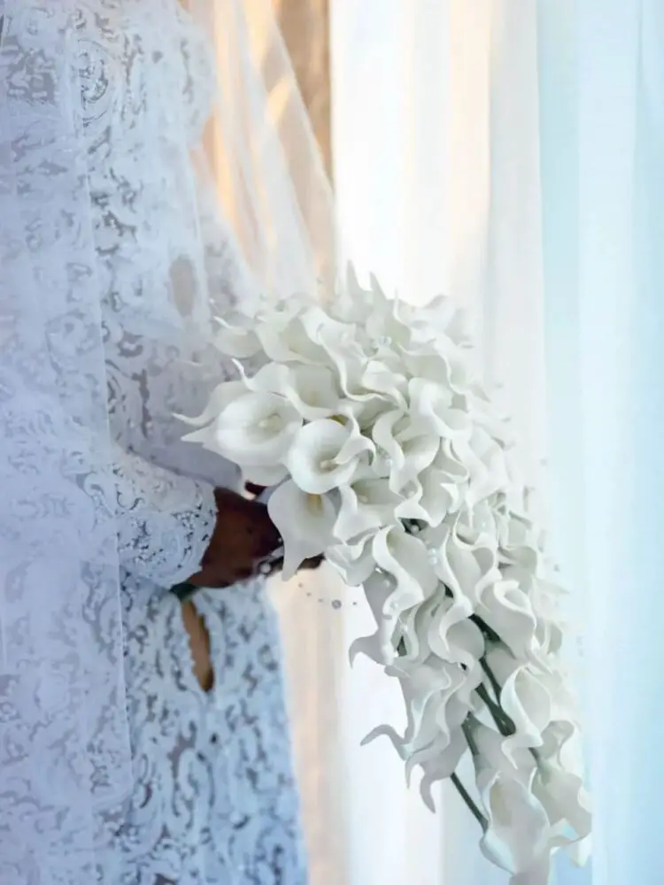 The Ultimate Guide to Choosing Your Perfect Wedding Bouquet