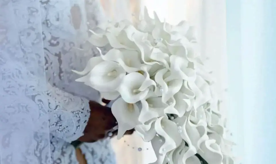 The Ultimate Guide to Choosing Your Perfect Wedding Bouquet