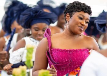 11 Bridal Hairstyles for Short Hair to Inspire Your Big Day