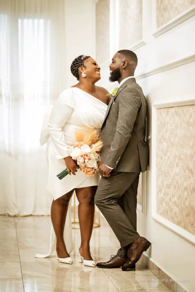 Modern Civil Wedding Clothes Ideas for Stylish Couples