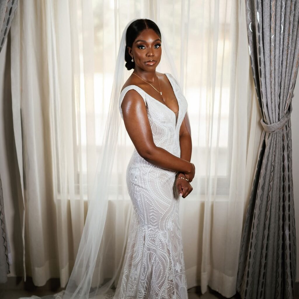 Modern Civil Wedding Clothes Ideas for Stylish Couples