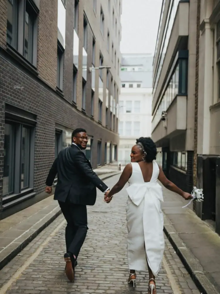 Modern Civil Wedding Clothes Ideas for Stylish Couples