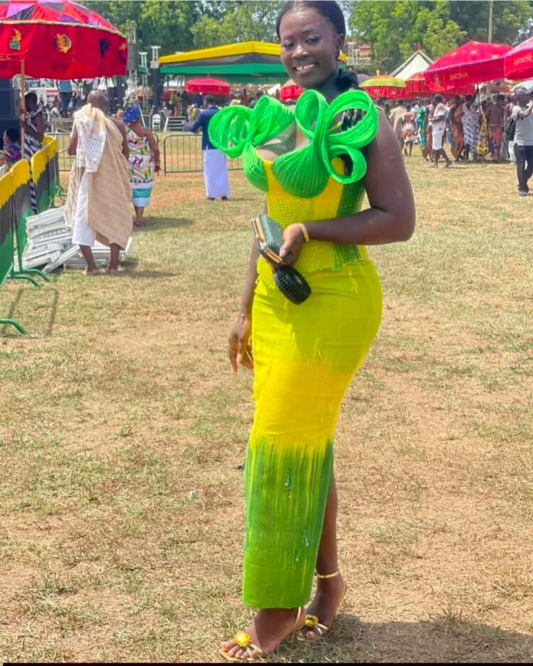 WEDDING GUEST IN GREEN AND YELLOW FUGU